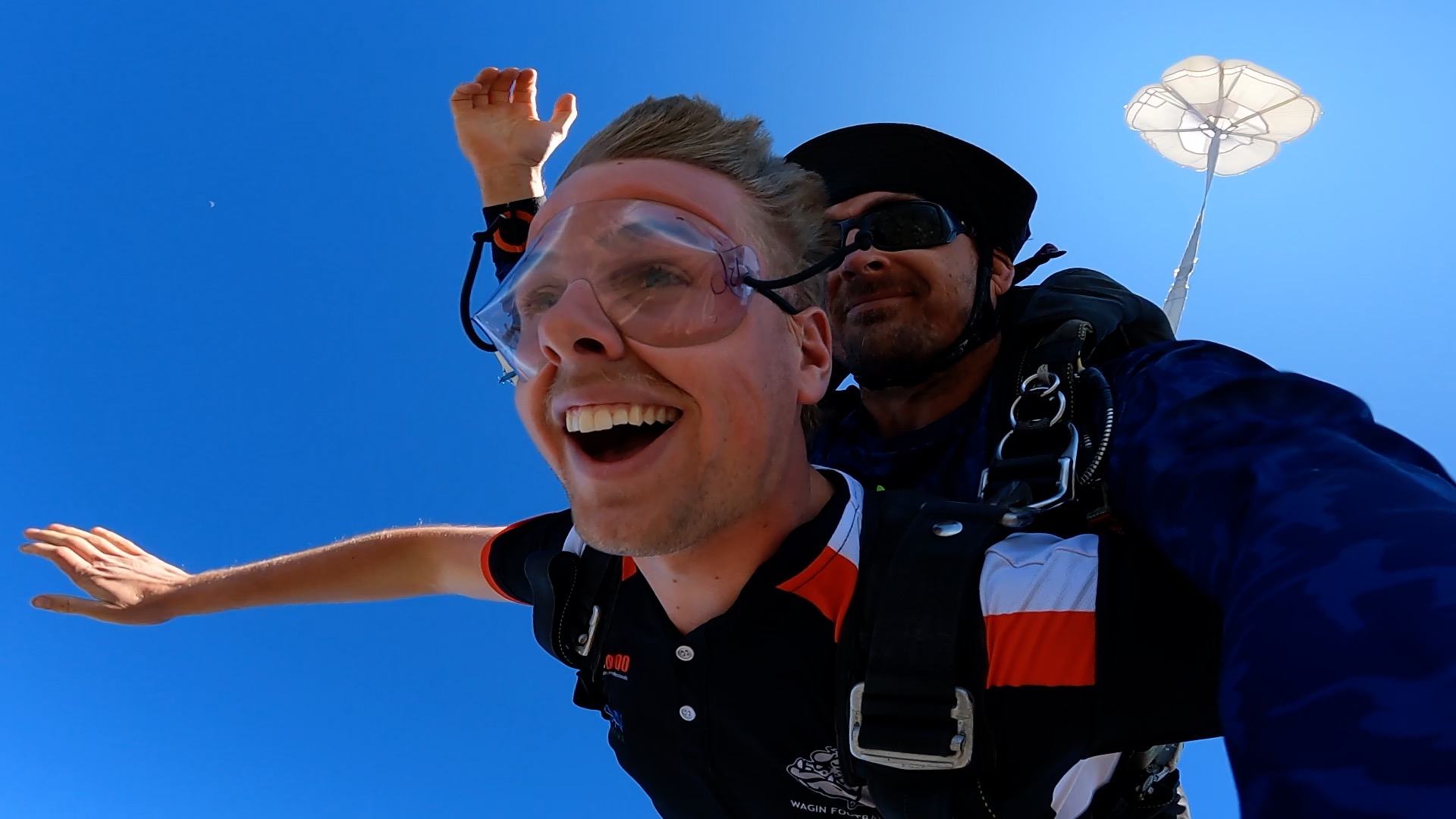 Tandem skydive Perth in Western Australia at Hillman Farm Skydiving club near Darkan, WA.