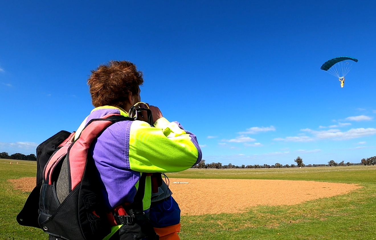 Accelerated Freefall training in Perth, Western Australia is the #1 way to become a solo skydiver. Our solo skydiving course is only 2 hours from Perth.