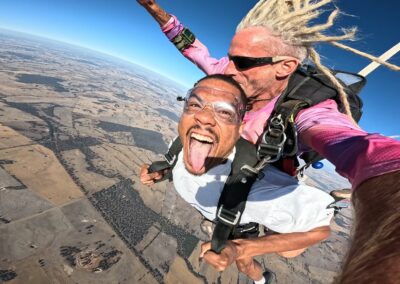 Nervous but keen? Here’s what to expect from a WA skydive — tandem basics, AFF pathway, safety, costs, and why the Darkan inland vibe hits different.